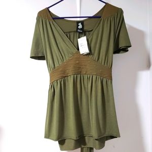 Tuberose Moss Green Vneck Stretch Tops sz 2x NWT